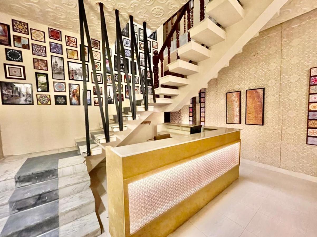 Shelton Hotel Mardan Екстериор снимка