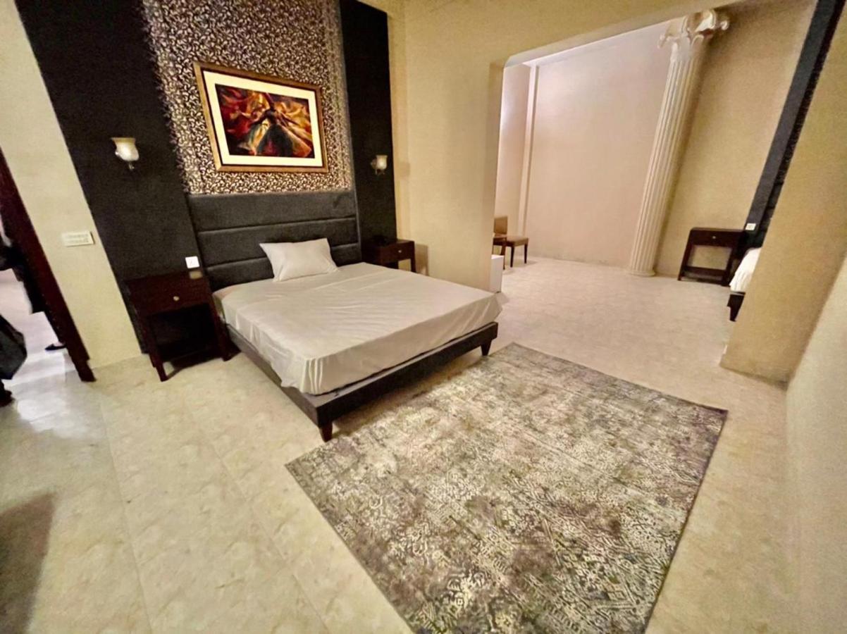 Shelton Hotel Mardan Екстериор снимка