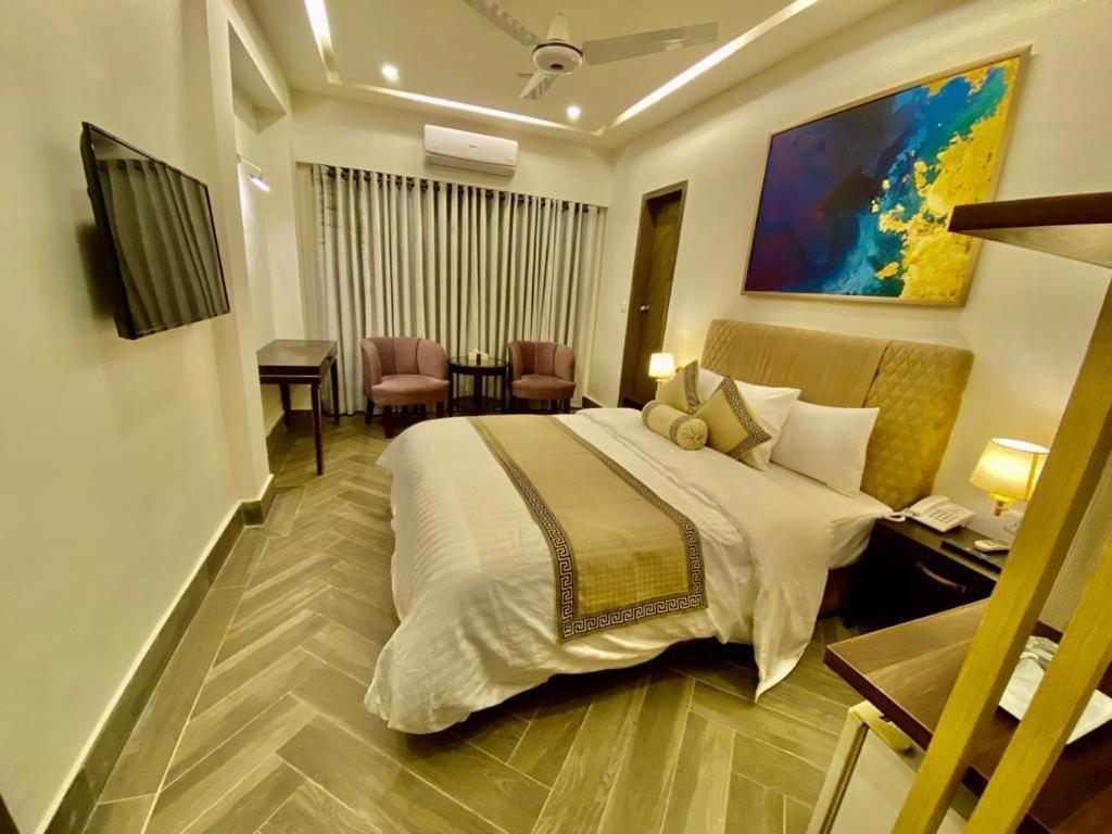 Shelton Hotel Mardan Екстериор снимка