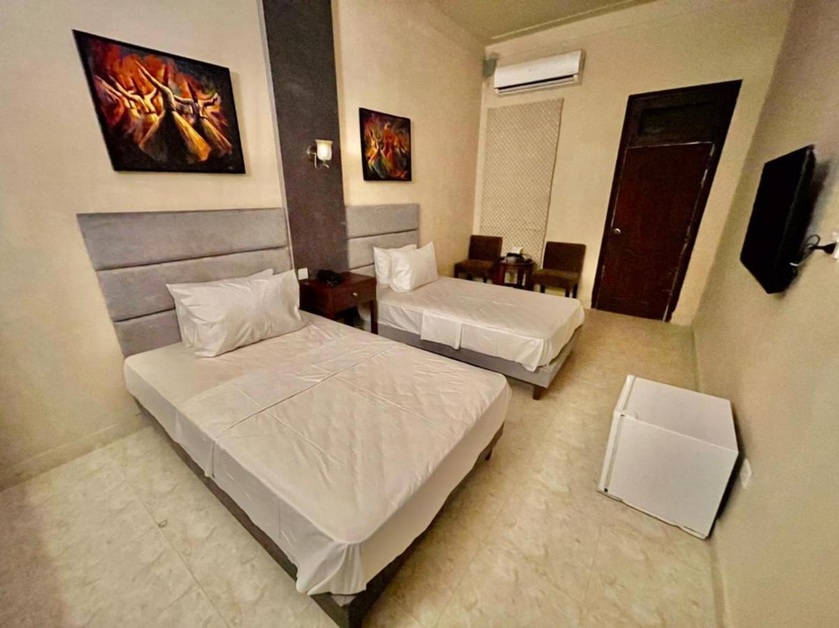 Shelton Hotel Mardan Екстериор снимка