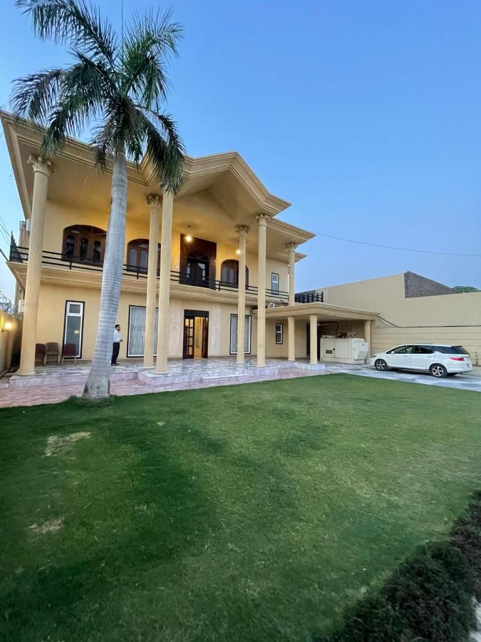 Shelton Hotel Mardan Екстериор снимка