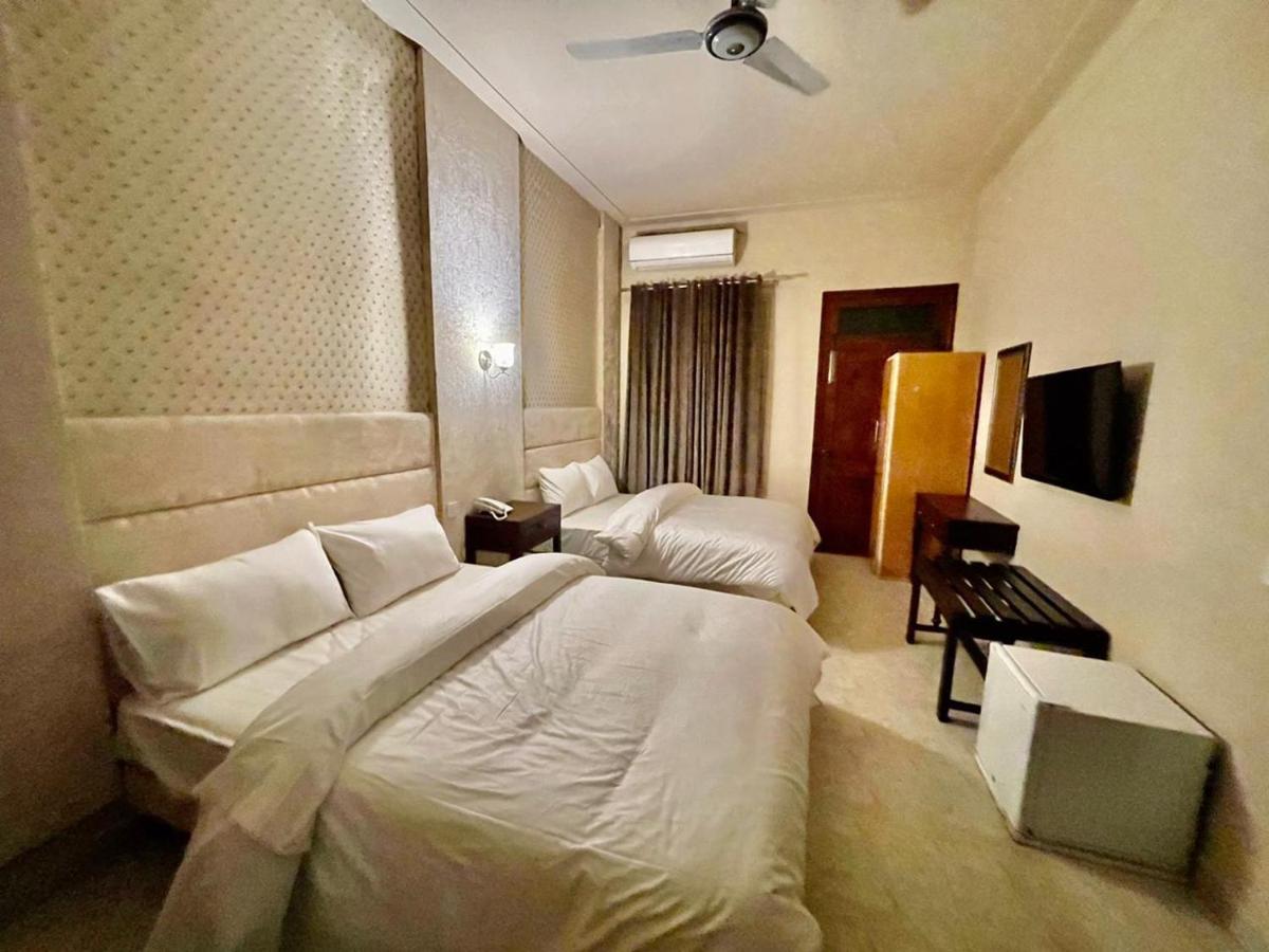 Shelton Hotel Mardan Екстериор снимка